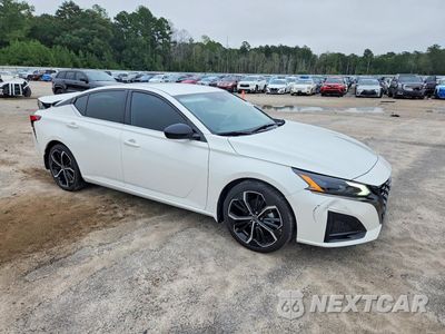 Czwarte zdjęcie samochodu z boku: 2023 NISSAN ALTIMA SR VIN:1N4BL4CV2PN404662 - miniatura