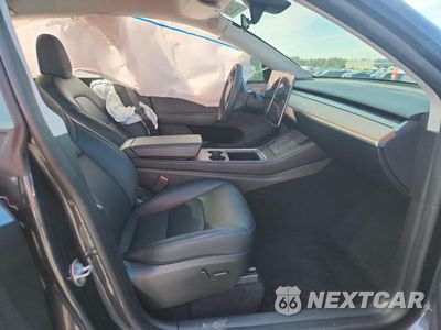 Zdjęcie 7 z 12 samochodu: 2025 TESLA MODEL Y VIN:7SAYGDED0SA372900 - miniatura