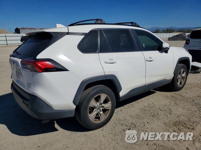 Trzecie zdjęcie samochodu z tyłu: 2019 TOYOTA RAV4 XLE VIN:2T3P1RFV9KC013557 - miniatura