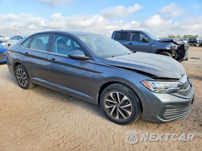 Czwarte zdjęcie samochodu z boku: 2024 VOLKSWAGEN JETTA S VIN:3VW4M7BU4RM035579 - miniatura