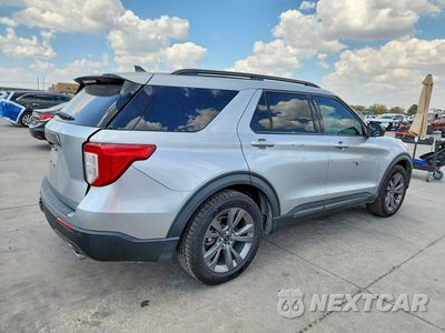Trzecie zdjęcie samochodu z tyłu: 2021 FORD EXPLORER XLT VIN:1FMSK7DH4MGC10458 - miniatura