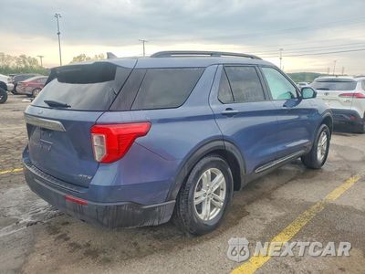 Trzecie zdjęcie samochodu z tyłu: 2021 FORD EXPLORER XLT VIN:1FMSK8DH1MGC33251 - miniatura