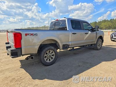 Trzecie zdjęcie samochodu z tyłu: 2024 FORD F250 SUPER DUTY VIN:1FT7W2BT9REE03426 - miniatura