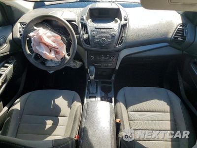 Zdjęcie 8 z 13 samochodu: 2017 FORD ESCAPE S VIN:1FMCU0F74HUE29390 - miniatura