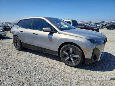 Czwarte zdjęcie samochodu z boku: 2025 BMW IX XDRIVE50 VIN:WB523CF09SCT76590 - miniatura