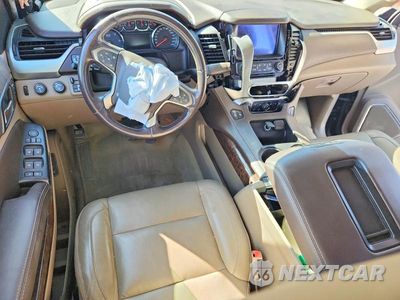 Zdjęcie 8 z 13 samochodu: 2018 CHEVROLET SUBURBAN K1500 LT VIN:1GNSKHKC4JR396852 - miniatura