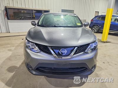 Piąte zdjęcie samochodu w środku: 2019 NISSAN ROGUE SPORT S VIN:JN1BJ1CR0KW339690 - miniatura