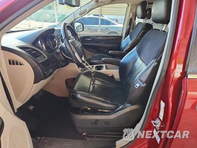 Zdjęcie 7 z 13 samochodu: 2015 CHRYSLER TOWN & COUNTRY LIMITED PLATINUM VIN:2C4RC1GG7FR743227 - miniatura