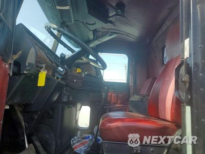 Zdjęcie 7 z 13 samochodu: 1999 FREIGHTLINER CONVENTIONAL FLD112 TANK TRUCK VIN:1FUY3EDB4XLB43105 - miniatura