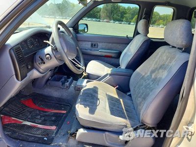 Zdjęcie 7 z 12 samochodu: 2000 TOYOTA TACOMA BASE VIN:4TAVL52NXYZ669348 - miniatura
