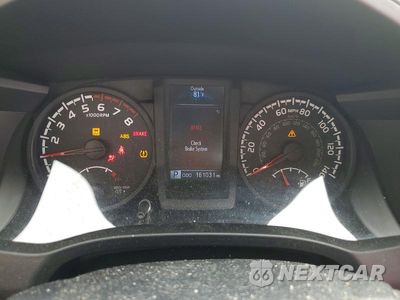 Zdjęcie 9 z 12 samochodu: 2018 TOYOTA TACOMA SR VIN:5TFRX5GN5JX117759 - miniatura
