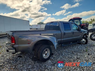 Trzecie zdjęcie samochodu z tyłu: 2006 FORD F350 SUPER DUTY VIN:1FTWW33P26EB85893 - miniatura