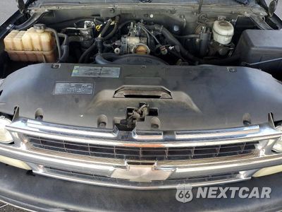 Zdjęcie 11 z 13 samochodu: 2003 CHEVROLET TAHOE C1500 VIN:1GNEC13V03R146559 - miniatura