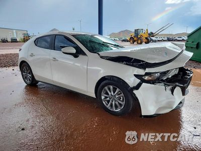 Czwarte zdjęcie samochodu z boku: 2026 MAZDA 3 VIN:JM1BPAJL4T1877737 - miniatura