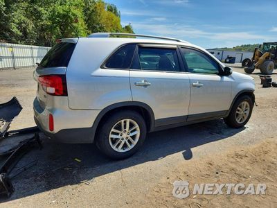 Trzecie zdjęcie samochodu z tyłu: 2015 KIA SORENTO LX VIN:5XYKT3A67FG562050 - miniatura