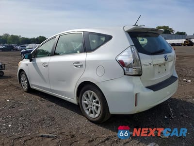 Drugie zdjęcie samochodu z przodu: 2013 TOYOTA PRIUS V THREE VIN:JTDZN3EU8D3194030 - miniatura