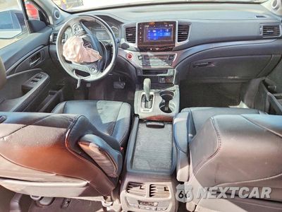 Zdjęcie 8 z 13 samochodu: 2017 HONDA PILOT EXL VIN:5FNYF5H64HB004427 - miniatura