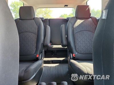 Zdjęcie 10 z 13 samochodu: 2013 GMC ACADIA SLE VIN:1GKKRPKD6DJ218973 - miniatura