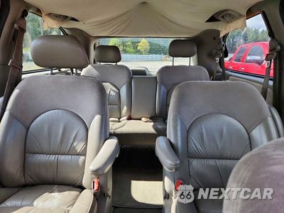 Zdjęcie 10 z 14 samochodu: 2001 CHRYSLER TOWN & COUNTRY LIMITED VIN:2C8GP64L11R407249 - miniatura