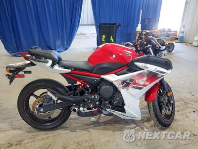 2023 YAMAHA YZF-R6 JYARJ18E7EA013321 - główne zdjęcie licytacji z USA - miniatura