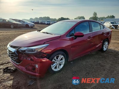 2019 CHEVROLET CRUZE LT 1G1BE5SM3K7104315 - główne zdjęcie licytacji z USA - miniatura
