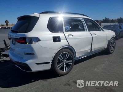 Trzecie zdjęcie samochodu z tyłu: 2022 BMW X7 XDRIVE40I VIN:5UXCW2C09N9L17781 - miniatura