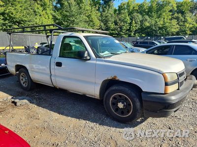 Czwarte zdjęcie samochodu z boku: 2007 CHEVROLET SILVERADO C1500 CLASSIC VIN:1GCEC14X67Z131367 - miniatura