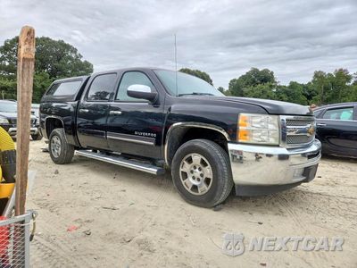 Czwarte zdjęcie samochodu z boku: 2013 CHEVROLET SILVERADO C1500 LT VIN:3GCPCSE07DG291303 - miniatura