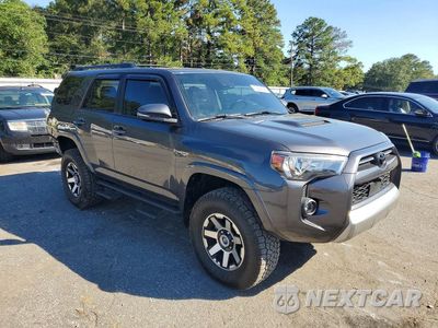 Czwarte zdjęcie samochodu z boku: 2023 TOYOTA 4RUNNER TRD OFF-ROAD PREMIUM VIN:JTERU5JR1P6148800 - miniatura