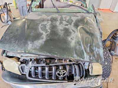 Zdjęcie 11 z 12 samochodu: 2001 TOYOTA TACOMA BASE VIN:5TEPM62N31Z811839 - miniatura