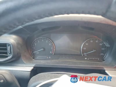 Zdjęcie 9 z 13 samochodu: 2022 FORD EXPLORER XLT VIN:1FMSK7DH9NGB38755 - miniatura