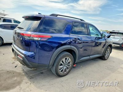 Trzecie zdjęcie samochodu z tyłu: 2025 NISSAN PATHFINDER SV VIN:5N1DR3BAXSC230687 - miniatura
