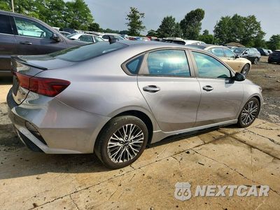 Trzecie zdjęcie samochodu z tyłu: 2023 KIA FORTE GT LINE VIN:3KPF54AD3PE562125 - miniatura