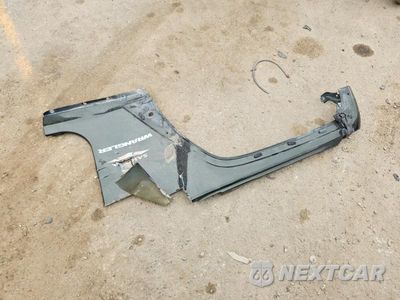Zdjęcie 12 z 13 samochodu: 2011 JEEP WRANGLER SAHARA VIN:1J4GA5D15BL539298 - miniatura