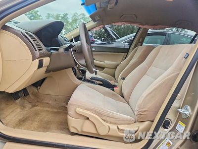 Zdjęcie 7 z 12 samochodu: 2006 HONDA ACCORD LX VIN:JHMCM56496C010752 - miniatura