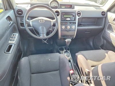 Zdjęcie 8 z 13 samochodu: 2005 SCION XB BASE VIN:JTLKT324X50170234 - miniatura
