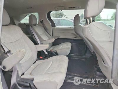 Zdjęcie 11 z 13 samochodu: 2022 TOYOTA SIENNA LE VIN:5TDKSKFCXNS042938 - miniatura