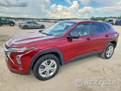 2025 CHEVROLET TRAX LS KL77LFEP1SC241756 - główne zdjęcie licytacji z USA - miniatura