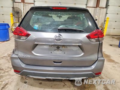 Zdjęcie 6 z 12 samochodu: 2018 NISSAN ROGUE S VIN:5N1AT2MT6JC781677 - miniatura
