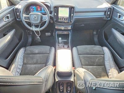 Zdjęcie 8 z 13 samochodu: 2022 VOLVO XC40 P8 RECHARGE PLUS VIN:YV4ED3UR8N2643631 - miniatura