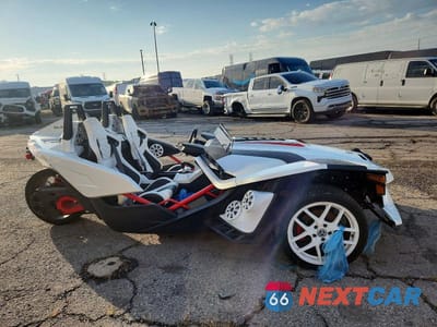 2016 POLARIS SLINGSHOT SL 57XAAPFA1G7113152 - główne zdjęcie licytacji z USA - miniatura