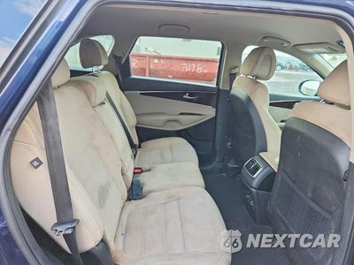 Zdjęcie 10 z 12 samochodu: 2017 KIA SORENTO LX V6 VIN:5XYPGDA5XHG195297 - miniatura