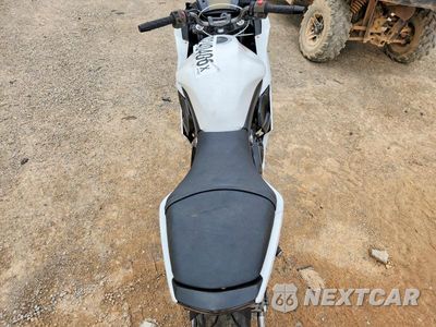 Zdjęcie 6 z 9 samochodu: 2009 KAWASAKI EX650 C VIN:JKAEXEC159DA22971 - miniatura