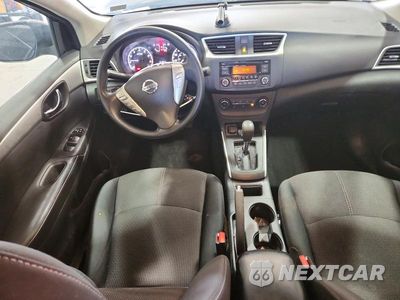 Zdjęcie 8 z 12 samochodu: 2017 NISSAN SENTRA S VIN:3N1AB7AP8HY304491 - miniatura
