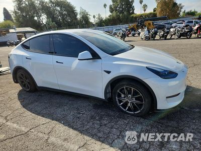 Czwarte zdjęcie samochodu z boku: 2024 TESLA MODEL Y VIN:7SAYGDEE8RF165323 - miniatura