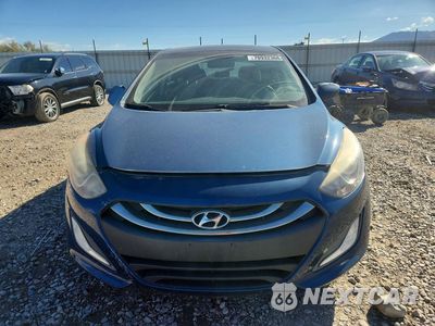 Piąte zdjęcie samochodu w środku: 2014 HYUNDAI ELANTRA GT BASE VIN:KMHD35LH1EU166191 - miniatura