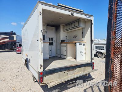 Zdjęcie 6 z 12 samochodu: 2018 FORD E450 DELIVERY TRUCK VIN:1FDXE4FS3JDC41301 - miniatura