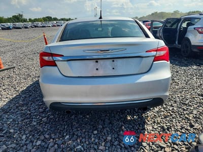 Zdjęcie 6 z 12 samochodu: 2011 CHRYSLER 200 LIMITED VIN:1C3BC2FG9BN527531 - miniatura