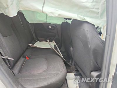 Zdjęcie 11 z 13 samochodu: 2020 JEEP RENEGADE SPORT VIN:ZACNJAAB2LPL13118 - miniatura