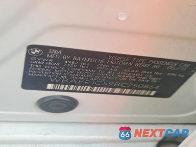 Zdjęcie 12 z 12 samochodu: 2011 BMW 528 I VIN:WBAFR1C59BC750864 - miniatura